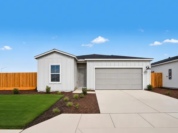 203 Merrill Ave, Dinuba, CA 93618