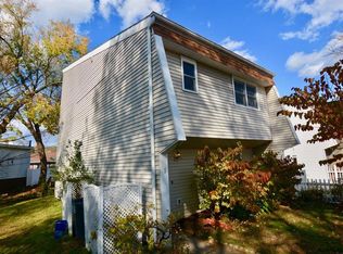 1 Tenandaho Ln, Mechanicville, NY 12118