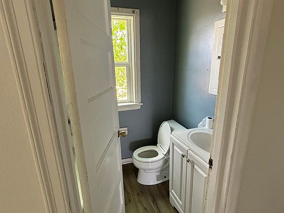 5th image of 320 W Main St APT 12