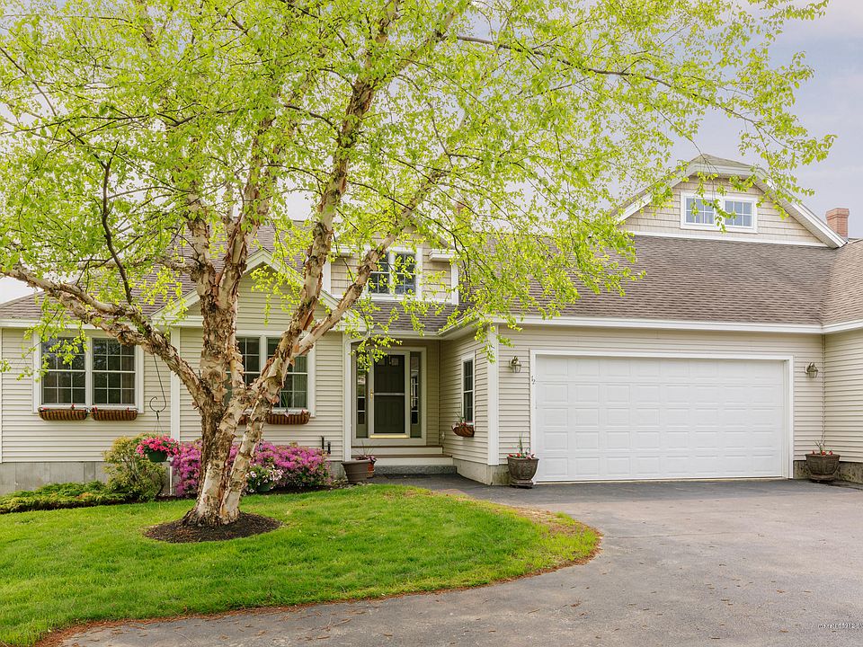 1st image of 72 Brydon Way #72