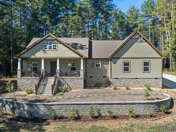 767 Wolfpack Drive, West Jefferson, NC 28694