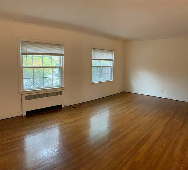 2541 Overlook Rd — Photo 2
