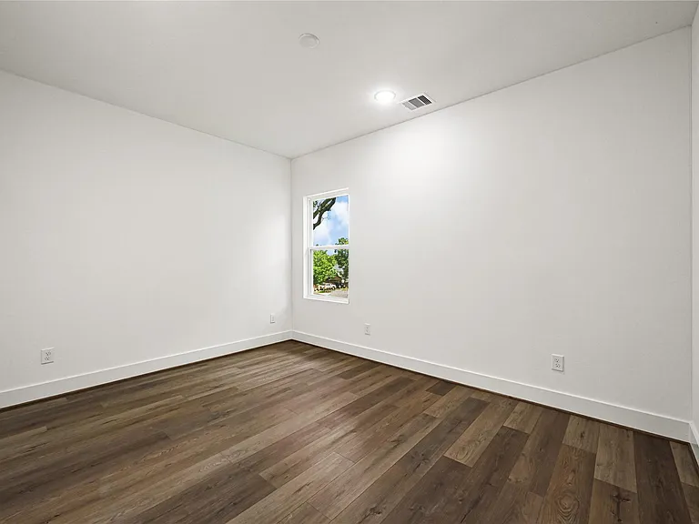 6530 Goldspier St — Photo 21