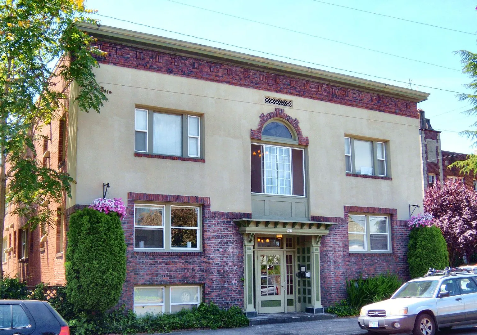 Randall Apartments — Photo 1