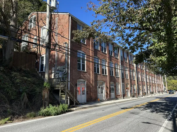 47 Baltimore St Unit H, Glen Rock, PA 17327