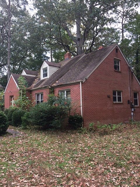 Roof is only 8 years old