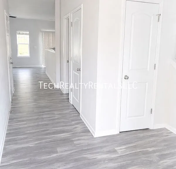 6328 Revolutionary Trl #1 — Photo 2
