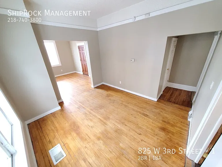 825 W 3rd St #1 — Photo 2