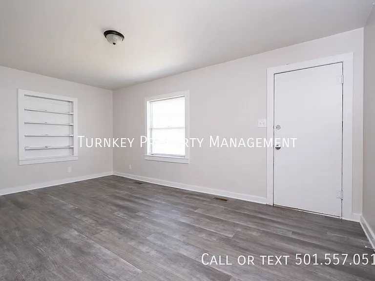 4912 School St — Photo 7