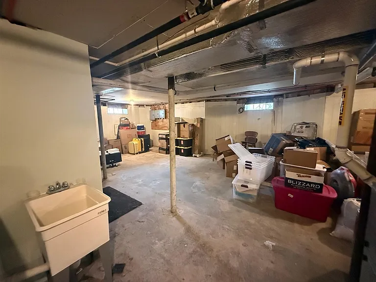44 Ashland St #2F — Photo 38