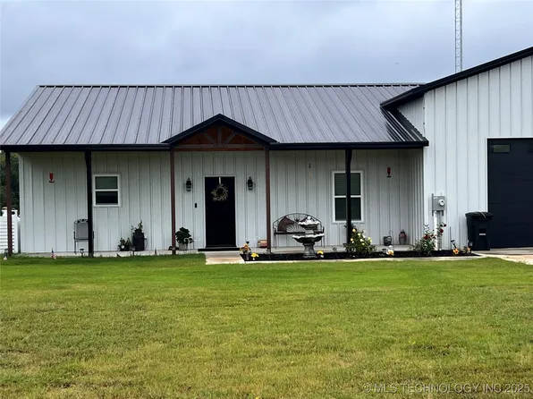 10513 Evans Rd, Marietta, OK 73448