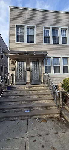 104 Clarke Ave #2 Photo 1