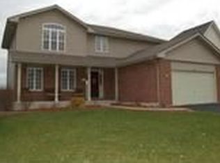 1049 Victoria Ln, Glendale Heights, IL 60139