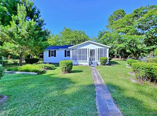 413 Pearl St, Roseboro, NC 28382
