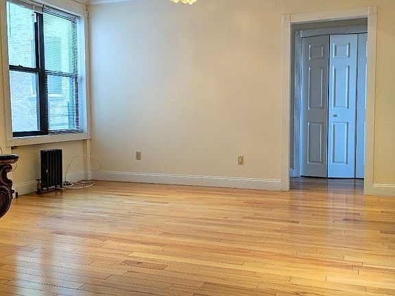 3rd image of 556 W 141st St APT 5B