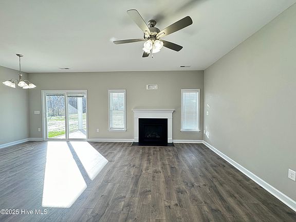 5th image of 107 Dunbar Hill Drive