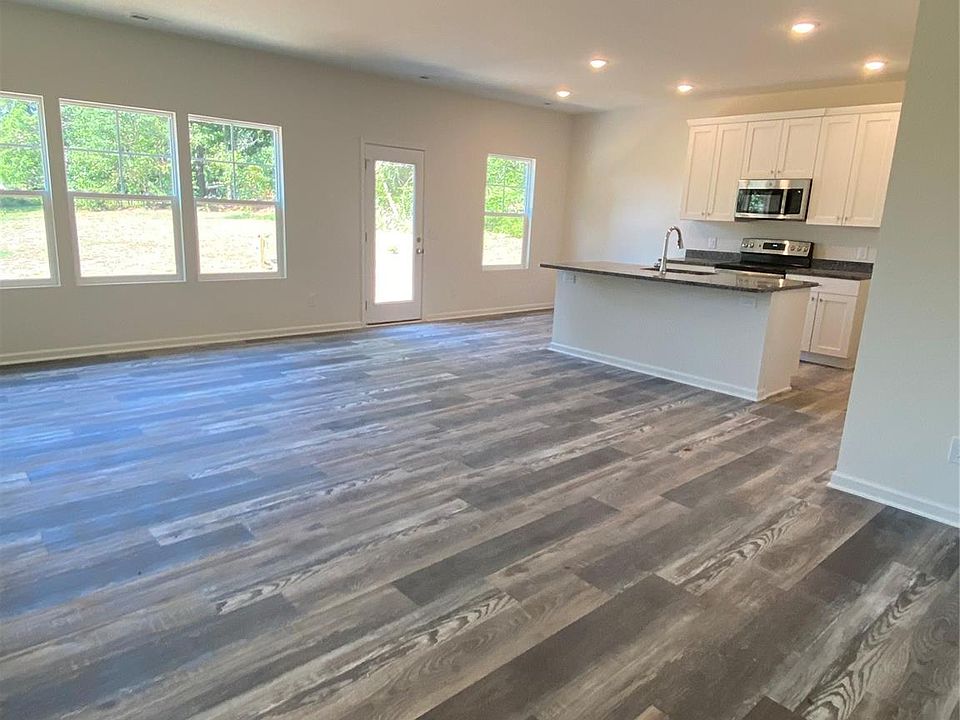 2nd image of 833 Old Mountain Rd #78