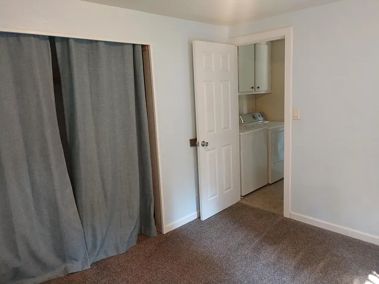 1086 Twin Ponds Rd — Photo 7