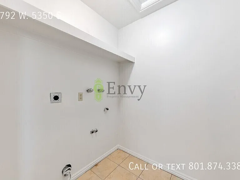 2792 W 5350 S — Photo 13