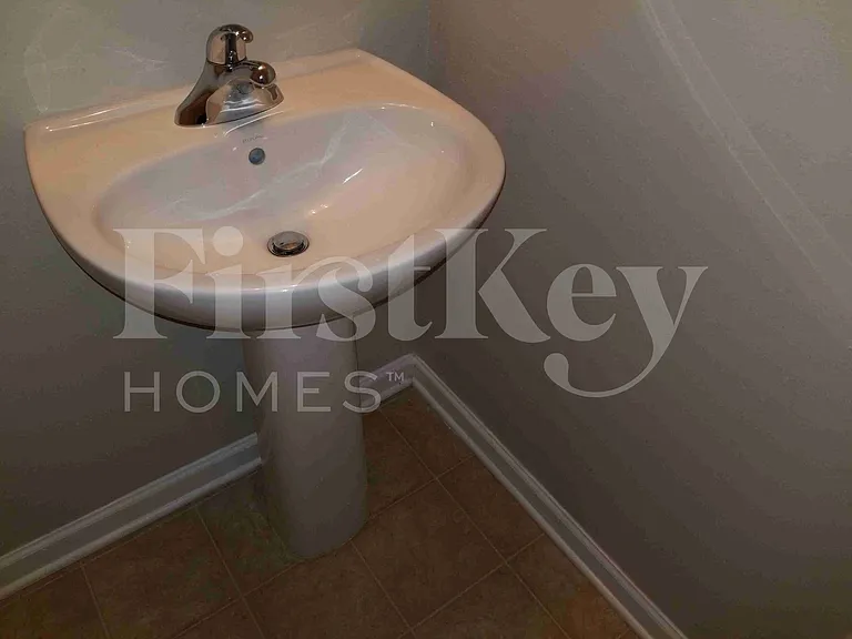 1309 Waldridge Ct — Photo 21