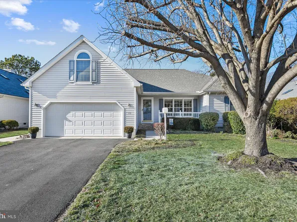 310 Walkabout Rd, Bethany Beach, DE 19930