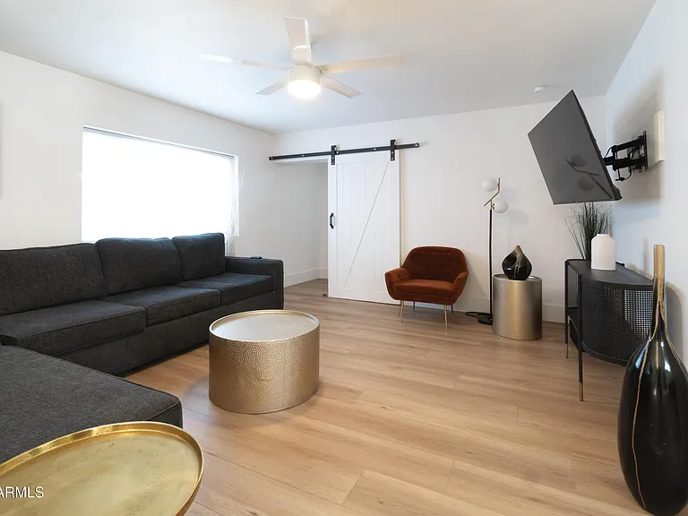 4451 E Earll Dr — Photo 11