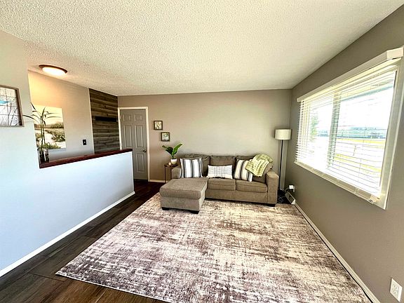 4th image of 103 Crestwood