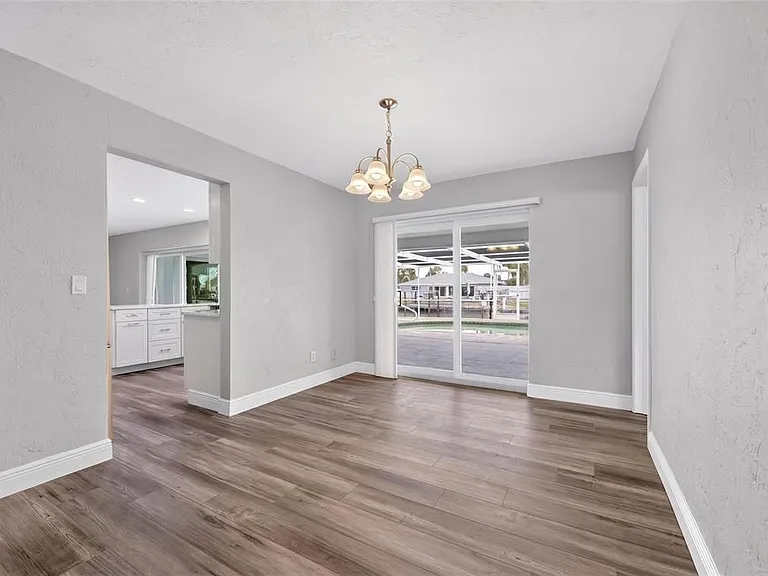 6305 Cottonwood Ln — Photo 27