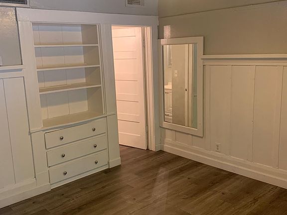 2nd image of 730 E St APT 103