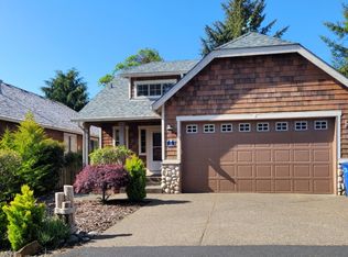 24 SW Johnson St, Depoe Bay, OR 97341