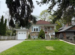 12 Monkton Ave, Toronto, ON M8Z4M8