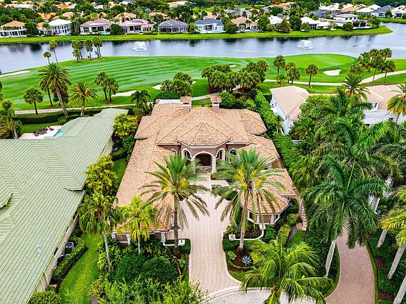 3rd image of 32 Saint Thomas Drive