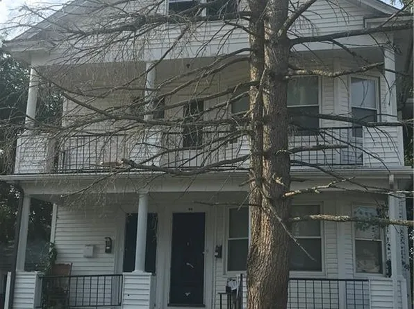 104 Dunedin St, Cranston, RI 02920