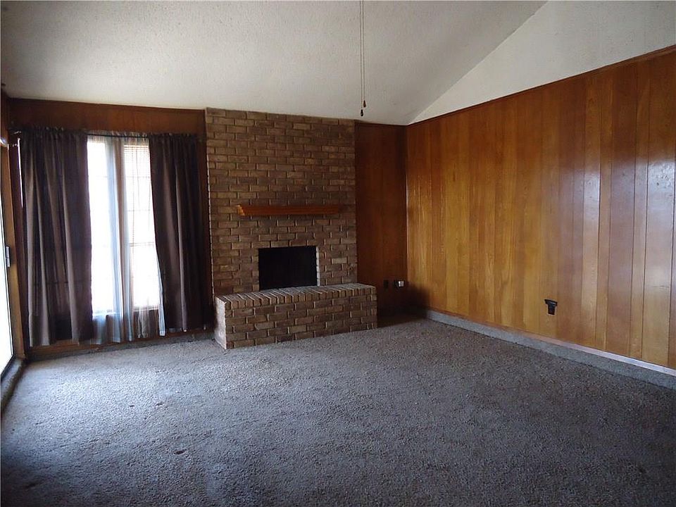 2nd image of 4328 Rockwood Trl