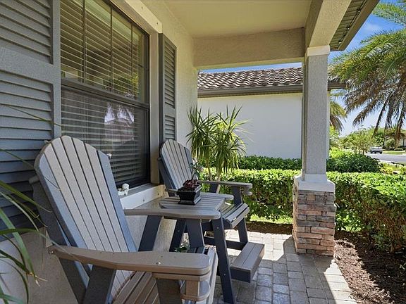4th image of 17007 Blue Ridge Pl