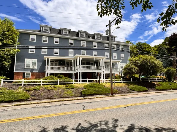 135 Main Street, 135 Main St #5, Upton, MA 01568