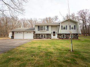 2201 E Oak Knoll Dr NE, Alexandria, MN 56308