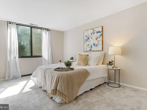 4th image of 509 N Armistead St APT 101