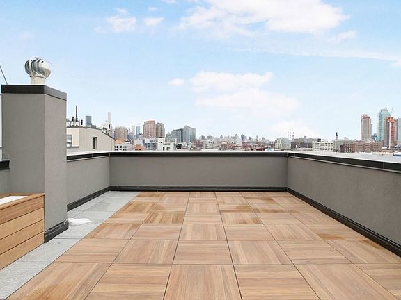 5th image of 362 McGuinness Blvd #2