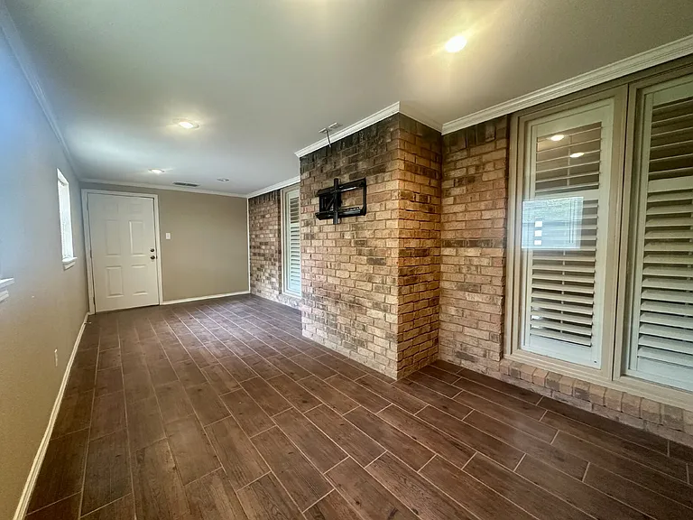 5812 Cornell St — Photo 24