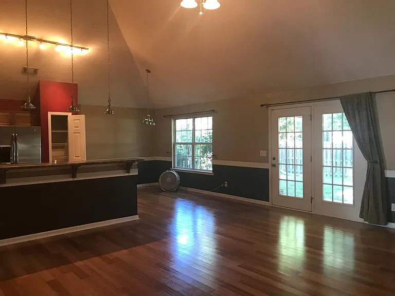 156 Brianna Cir — Photo 9