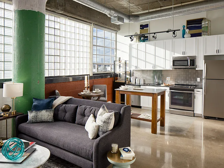 The Hecht Warehouse — Photo 10