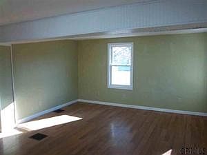 5th image of 67 Cooper St