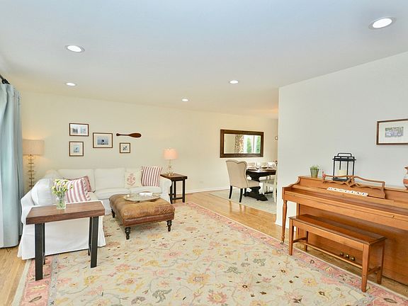 2nd image of 125 Forest Ave