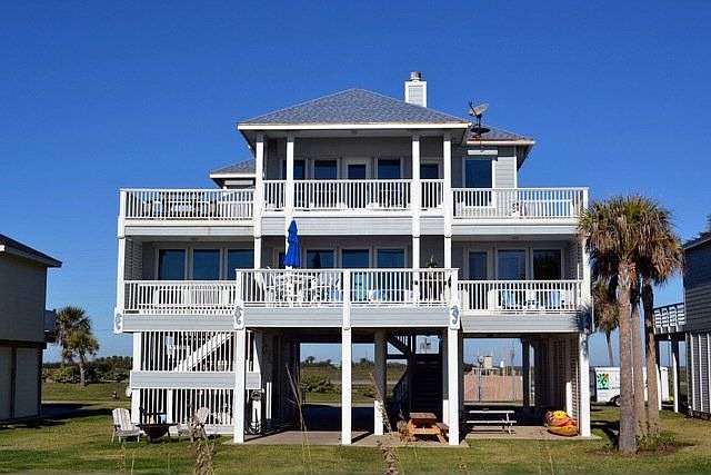 1st image of 19427 Shores Dr