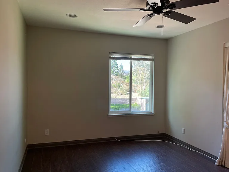 1657 Cayton Ave — Photo 11