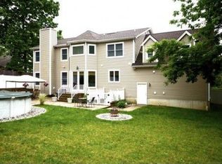 262 Washington Ave, Hillsdale, NJ 07642