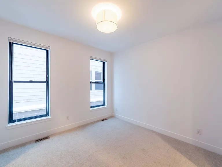 2317 Stout St — Photo 36