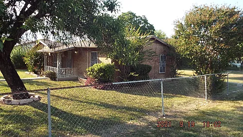 2603 Lombrano St Photo 1