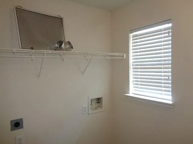 11310 Seven Sisters Dr — Photo 12